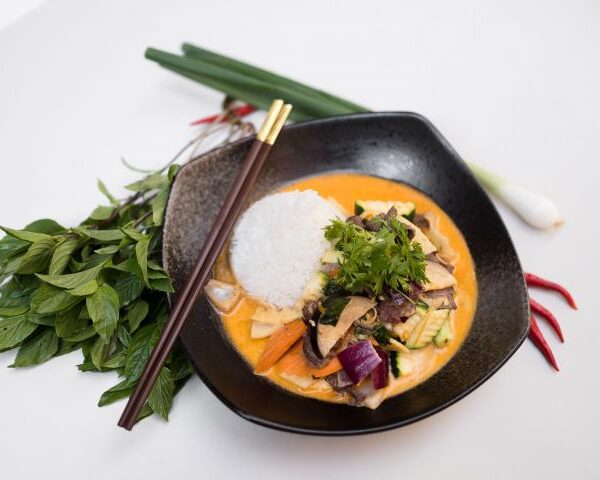 36.c. MASSAMAN CURRY S HOVĚZÍM