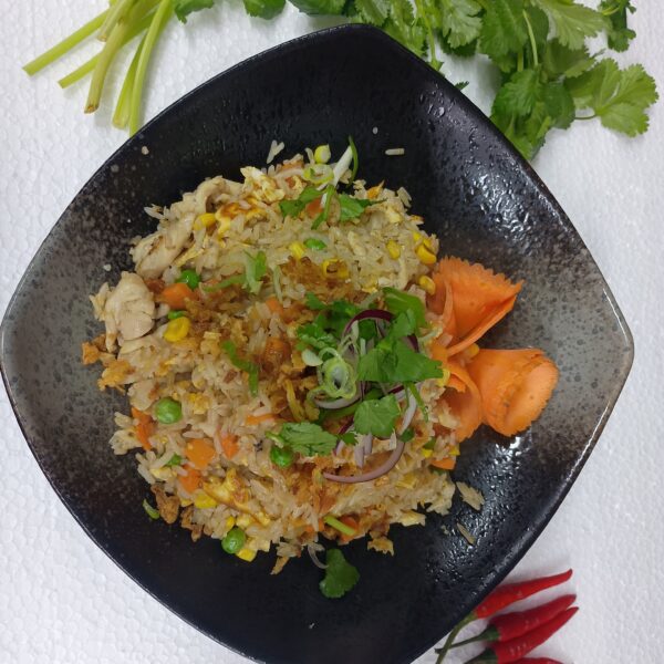 20.a. RESTOVANÁ RÝŽE PÁLIVÉ S KUŘECÍM