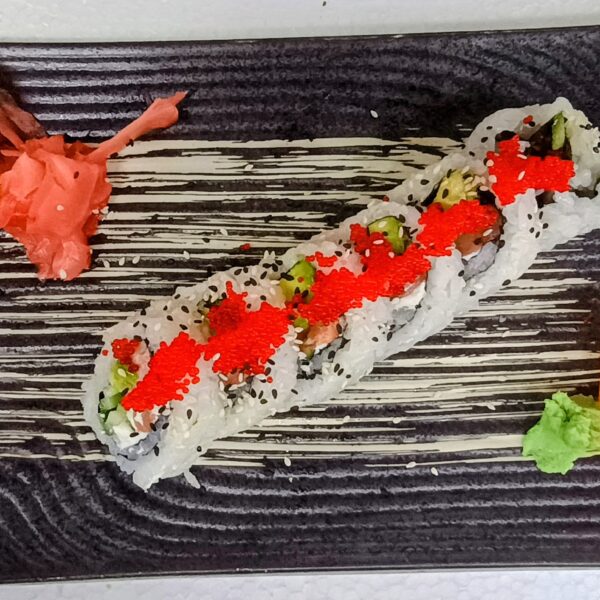 N.53. MAGURO TOBIKO ROLL