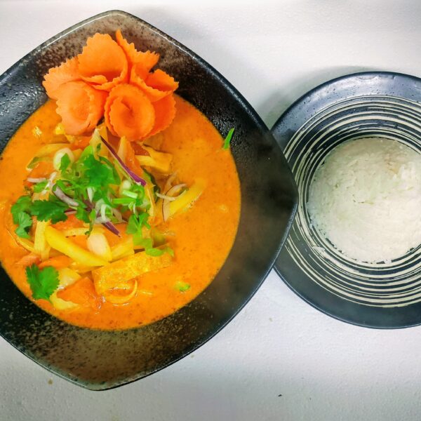 44.a. TOFU S RÝŽÍ A KARI