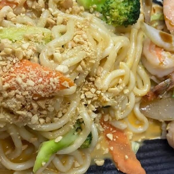 39.c. GRILOVANÉ KRÁJENÉ KREVETY S PŘÍLOHOU