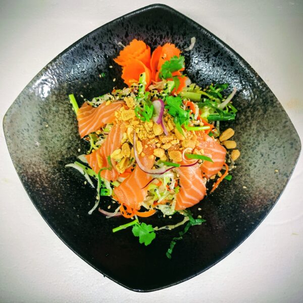 16. SALÁT S LOSOSEM