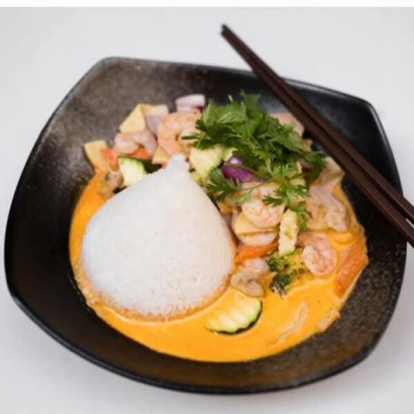 34.e. KARI S KREVETAMI, MASO, RÝŽE